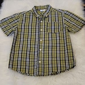 Crazy 8 boys size 5-6 plaid short sleeve button down shirt